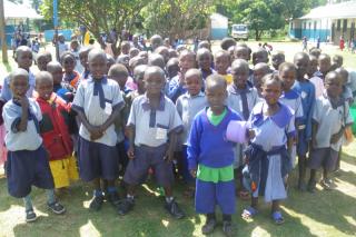 Cien nios hurfanos de Uganda beneficiarios de un torneo solidario patrocinado por la Cadena SER 