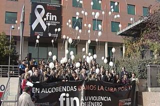 Lemas contra la violencia de gnero y por la igualdad en Alcobendas