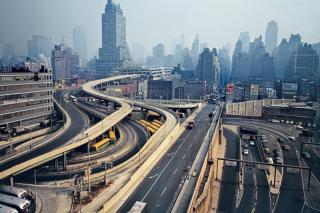 Foto: Evelyn Hofer, 1964 Arterias. Varias autopistas atraviesan el corazn del West Side de Manhattan.