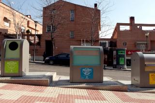 Los vecinos de Alcobendas cuentan desde ahora con 28 nuevos contenedores soterrados para la basura