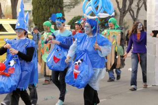 Sanse despide el Carnaval con su tradicional Entierro de la Sardina