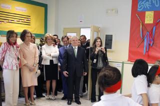 La Reina D Sofa, la Primera Dama de Colombia y la presidenta regional visitan el colegio bilinge Federico Garca Lorca de Alcobendas