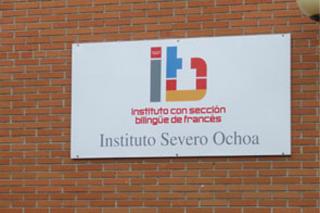 El instituto Severo Ochoa de Alcobendas denuncia la suciedad que sufre tras dos semanas de huelga de los trabadores de limpieza.