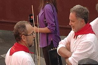 Vuelve el Qu pena me da!, un clsico de Pedro Maria Rivera. Foto: Pedro Maria Rivera hablando con el alcalde, Manuel ngel Fernndez