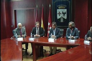 Alcobendas firma dos convenios por el desarrollo del deporte local.
