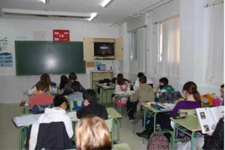 Un instituto de Colmenar Viejo se une a la oposicin frontal contra las medidas del gobierno Aguirre en materia de educacin.