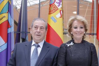 Esperanza Aguirre preside el homenaje a Jos Mara de Federico por su trayectoria poltica