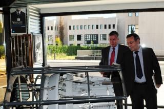 Las nuevas instalaciones de SENER en Tres Cantos reciben la visita del alcalde 