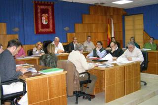 El pleno municipal de Paracuellos aprueba modificar a la baja tres ordenanzas fiscales 