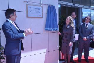 La Ministra de Sanidad inaugura un nuevo laboratorio en Alcobendas