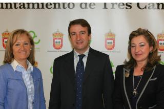 El Ayuntamiento de Tres Cantos dedica casi 2 millones de euros en  Servicios Sociales