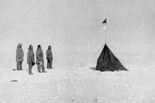 Una exposicin conmemora el centenario de la conquista el Polo Sur en la biblioteca Lope de Vega