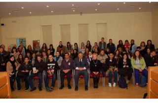 Estudiantes europeos visitan a sus compaeros del proyecto Comenius de Colmenar Viejo.