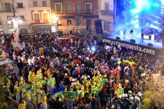 Las juventudes socialistas de Colmenar Viejo apoyan la peticin de que haya carnaval tambin en verano.