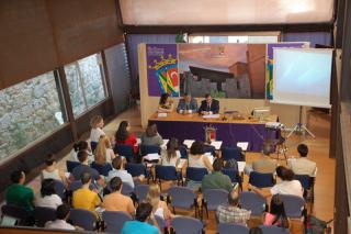 El alcalde de Colmenar Viejo inaugura una nueva edicin de los Cursos de Verano de la Atnoma.