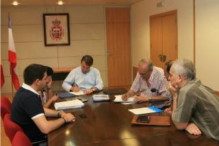 Las primeras comunidades del Sector Embarcaciones de Tres Cantos firman su convenio de colaboracin. 