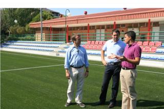 El campo de ftbol del Polideportivo Maliciosa de Tres Cantos cuenta con nuevo csped artificial. 