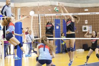 La revolucin en la lite del voleibol: un novato, el Feel Volley Alcobendas, lidera la Superliga femenina