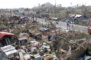 Sanse destina 12.000 euros de ayuda de emergencia a los damnificados del tifn en Filipinas