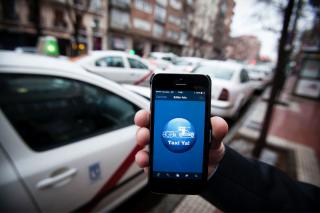 La Comunidad impulsa la publicidad exterior en taxis con la modificacin de la Ley de Transportes Urbanos.