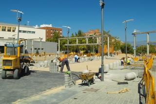 El PSOE de Tres Cantos denuncia el retraso en las obras de la Plaza del Ayuntamiento
