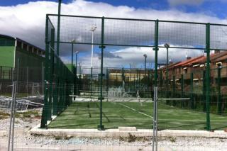 Un juez frena la demolicin de las pistas de padel y tenis de San Agustn de Guadalix 