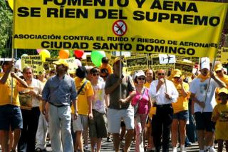 Los vecinos de Santo Domingo, en Algete, interponen una querella criminal contra el presidente de Aena