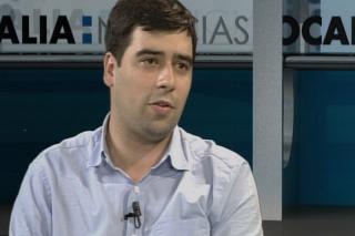 Entrevista a Alberto lvarez; `Chvez ha dividido el pas y ha excluido a parte de la poblacin