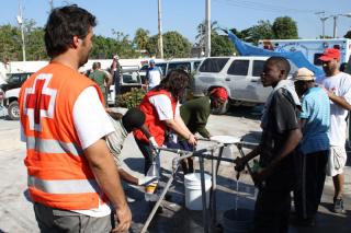 Voluntarios de Cruz Roja atienden a ms de 7.000 personas entre Alcobendas, Sanse y Algete