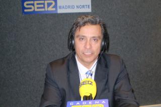 El padre del menor acosado, Fernando Sacristn en los estudios de Ser Madrid Norte