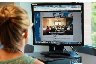 Alcobendas ofrece orientación sobre ofertas de empleo de la Unión Europea en redes sociales y portales de Internet