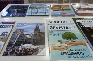 La revista municipal de San Agustín llega a la Feria de Turismo de Berlín