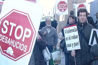 Una familia de Guadalix de la Sierra pide una solución al banco para no quedarse sin su casa y en la ruina 