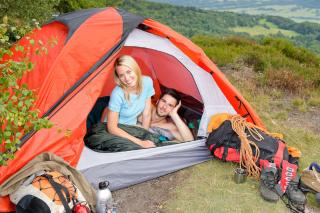 Alcobendas presta a sus jóvenes material de acampada y aventura para este verano 
