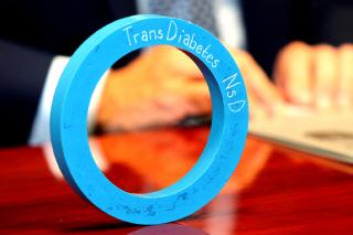 El Ayuntamiento de Alcobendas recibe el Aro Azul de la carrera Transdiabetes