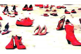 Zapatos rojos para denunciar la violencia de género en Paracuellos