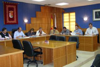 El Ayuntamiento de Paracuellos adjudica un solar para 48 viviendas de proteccin oficial.