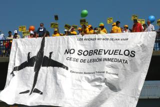 Los vecinos de Santo Domingo de Algete afectados por el ruido de los aviones estudian presentar una denuncia por prevaricacin