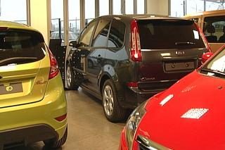Madrid aumenta la venta de coches casi un 4% en agosto.